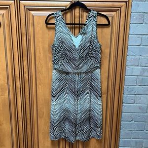 Tommy Bahama summer v-neck/back dress